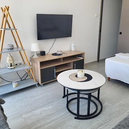 Apartament Chryso Apts