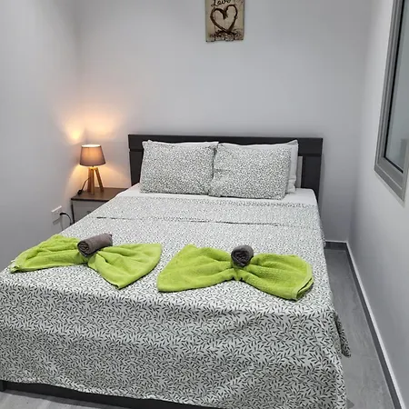 Apartament Chryso Apts *